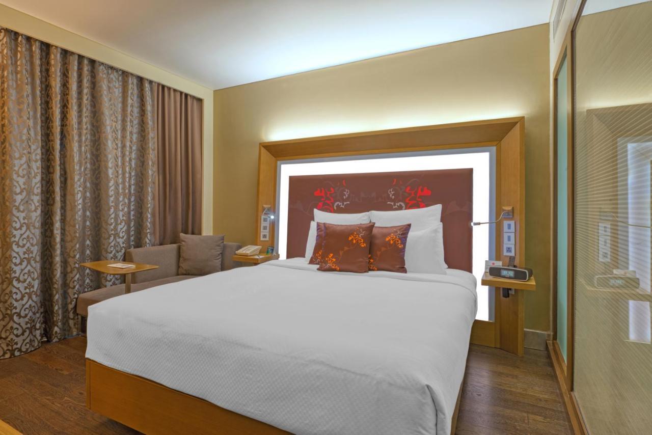 Novotel Bengaluru Outer Ring Road Εξωτερικό φωτογραφία