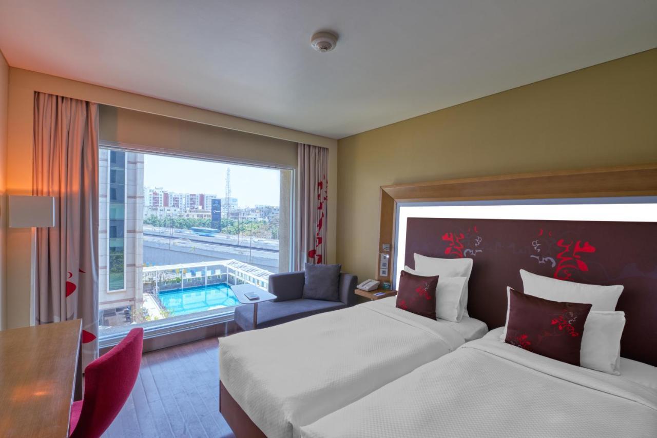 Novotel Bengaluru Outer Ring Road Εξωτερικό φωτογραφία