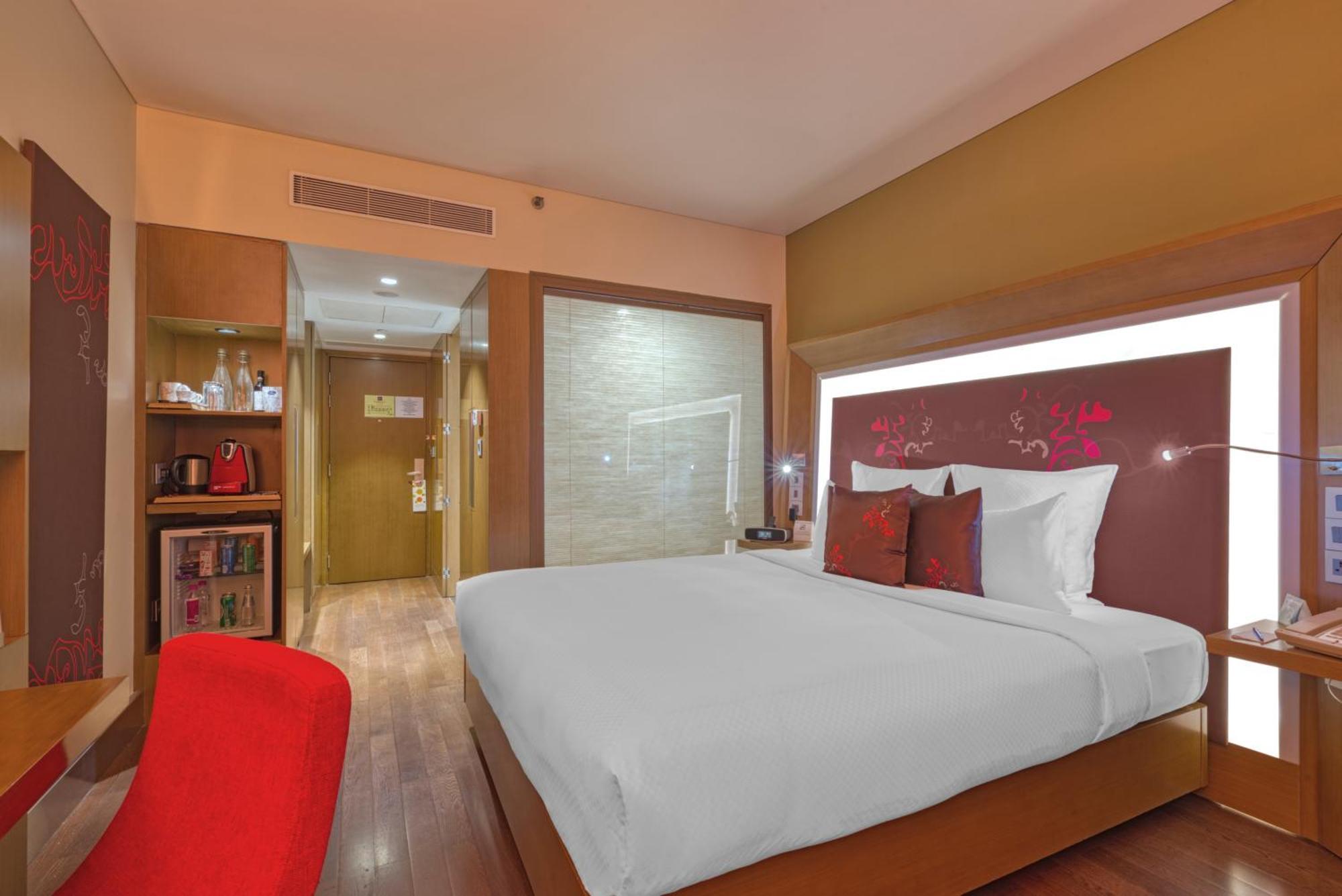 Novotel Bengaluru Outer Ring Road Εξωτερικό φωτογραφία